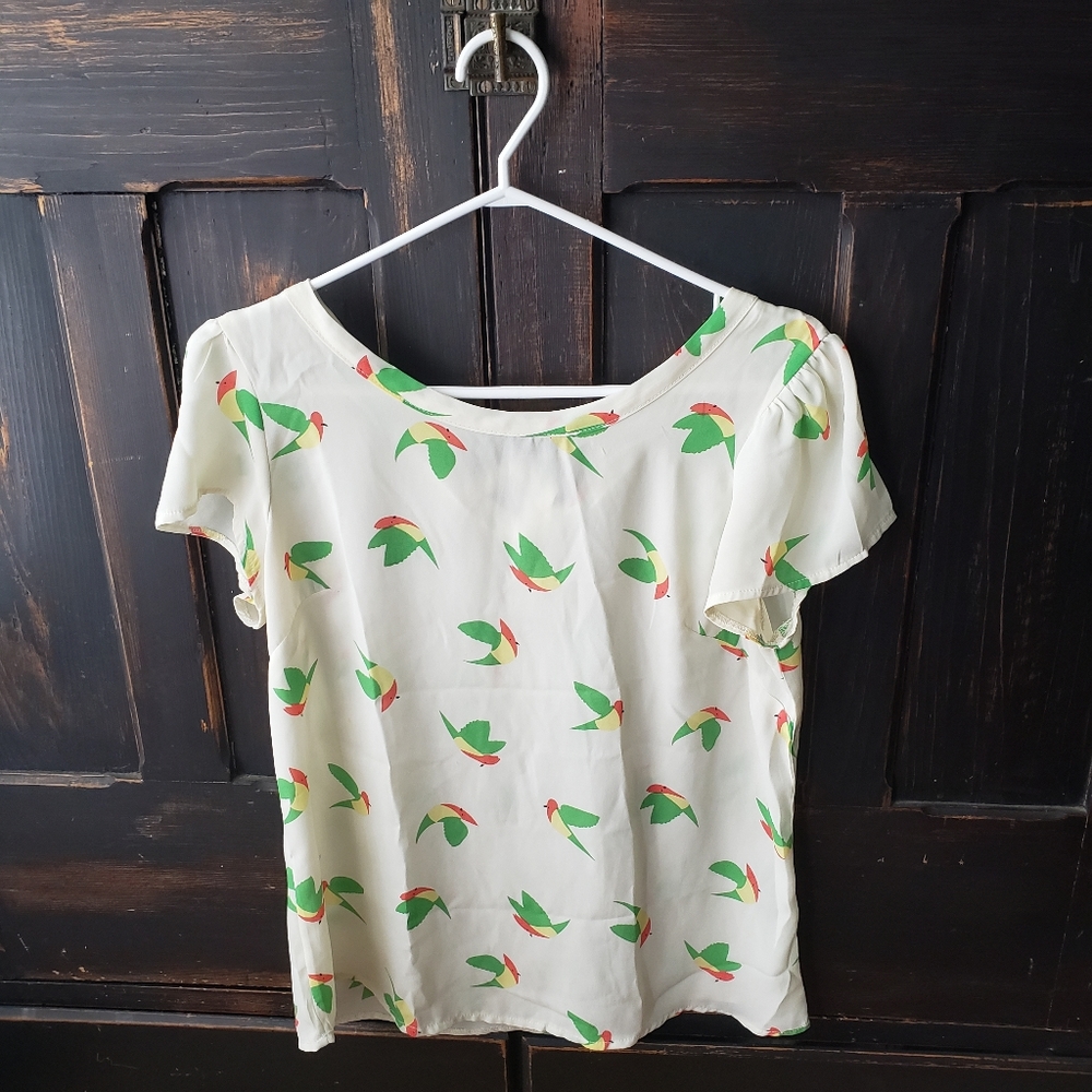 Pretty Bird Motif Cap Sleeve Blouse